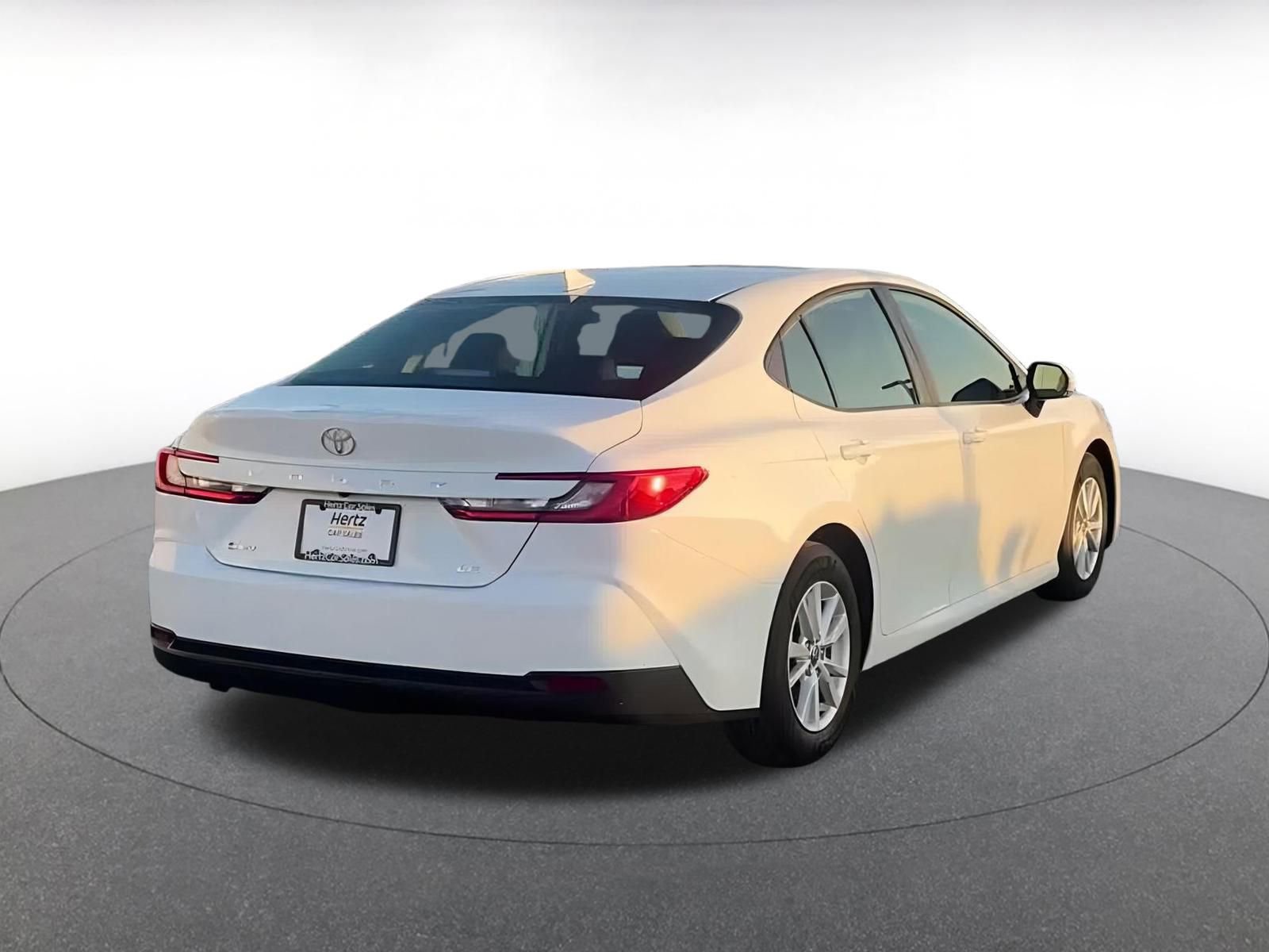Used 2025 Toyota Camry LE image 15