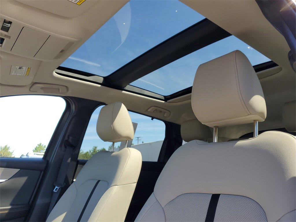 New 2025 MAZDA CX-70 Plug-In Hybrid w/ Premium Pkg image 13