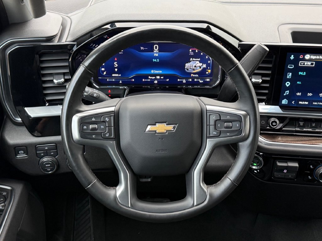 Used 2025 Chevrolet Silverado 3500 LT w/ Safety Package AWD/4WD image 19
