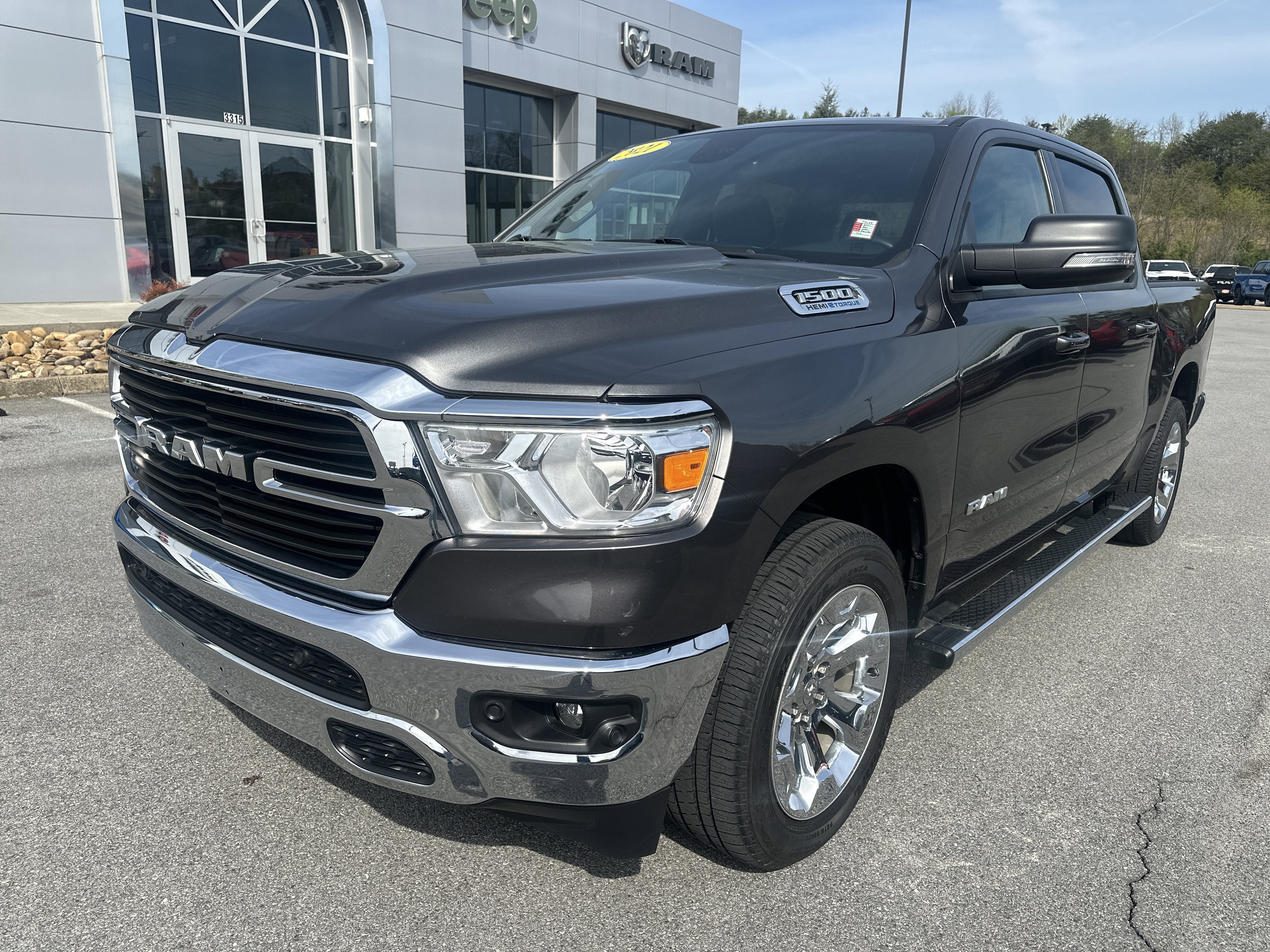 Used 2021 RAM 1500 Big Horn AWD/4WD image 2