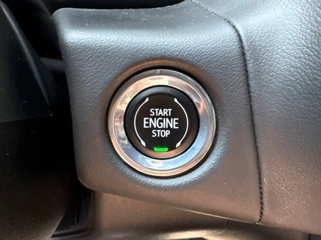 Used 2023 Chevrolet Suburban Z71 w/ Luxury Package AWD/4WD image 19