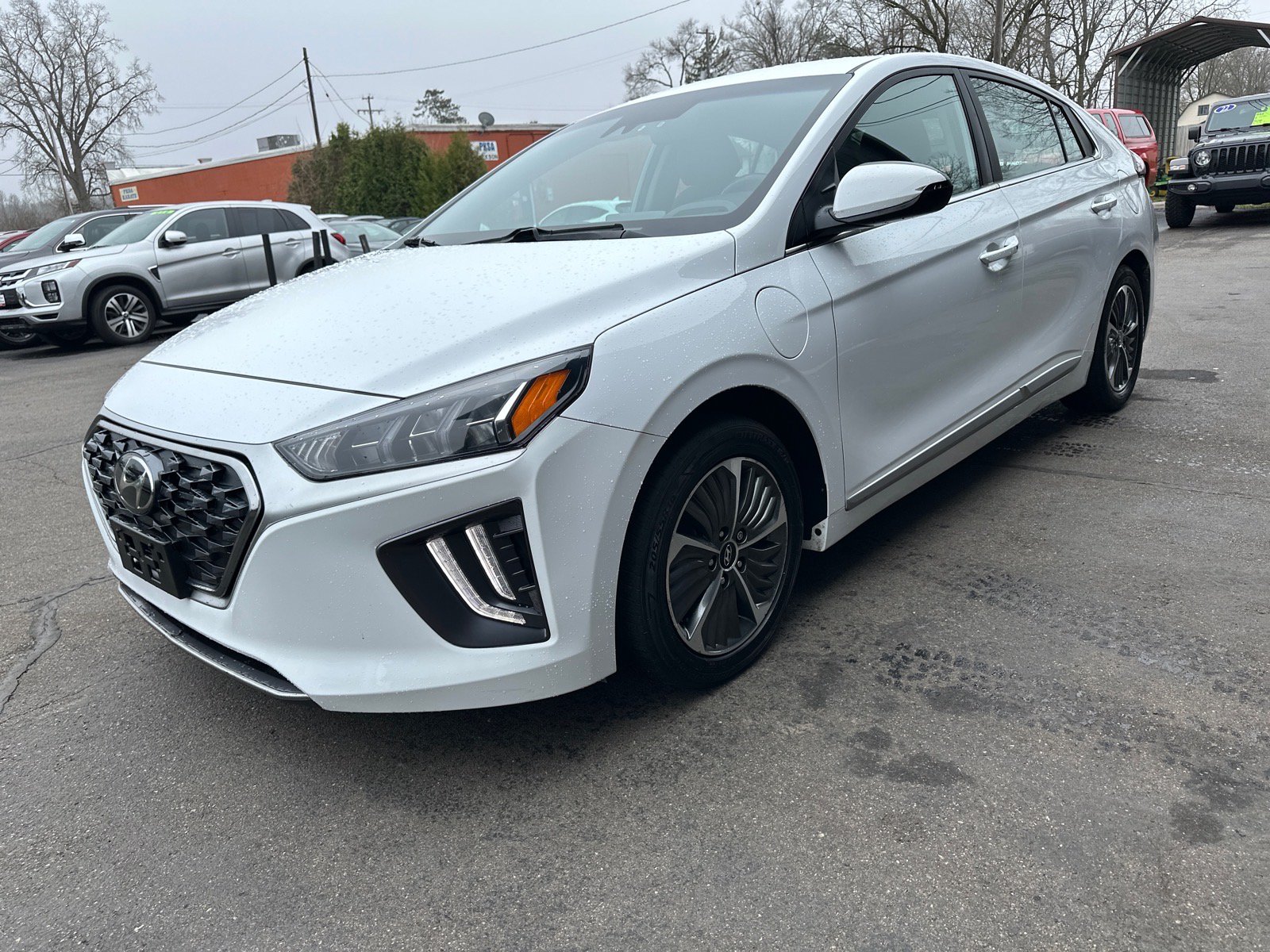 Used 2021 Hyundai Ioniq SEL FWD image 6