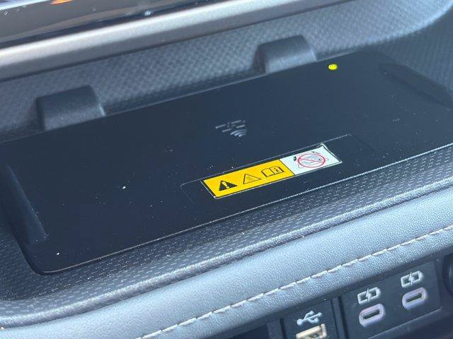 Used 2023 Toyota Highlander XLE FWD image 33