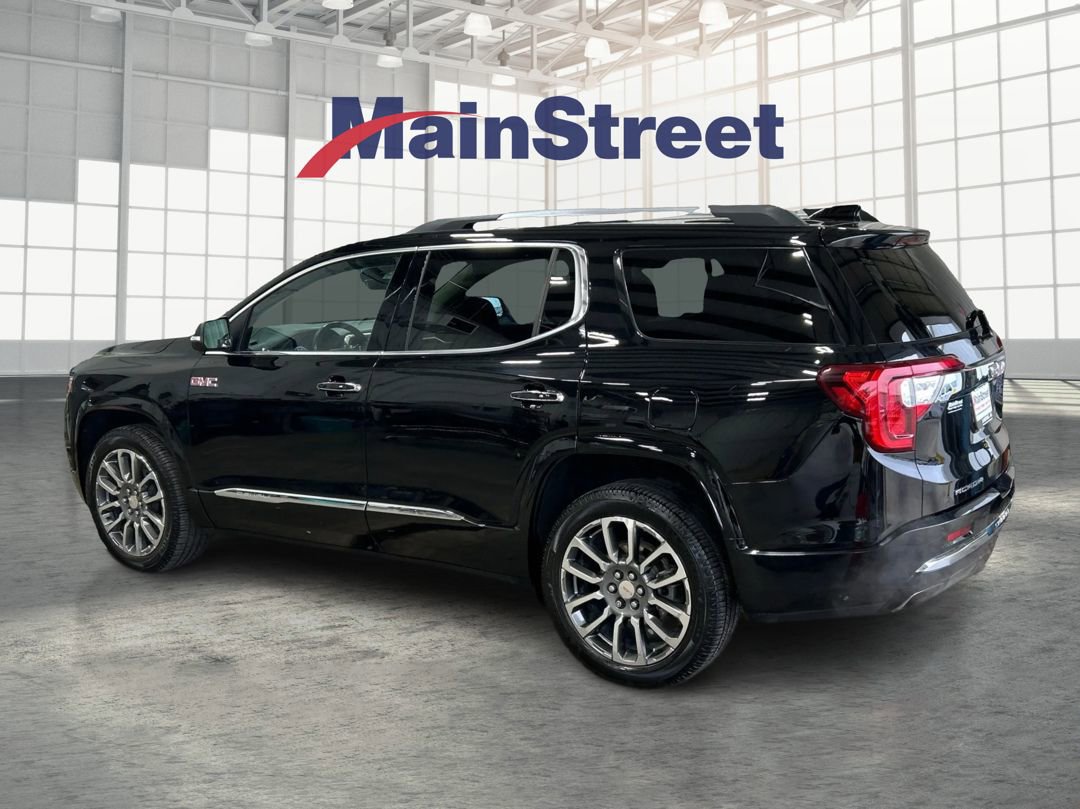 Used 2021 GMC Acadia Denali w/ Denali Ultimate Package AWD/4WD image 3