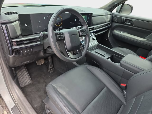 Used 2025 Hyundai Santa Fe Calligraphy AWD/4WD image 17
