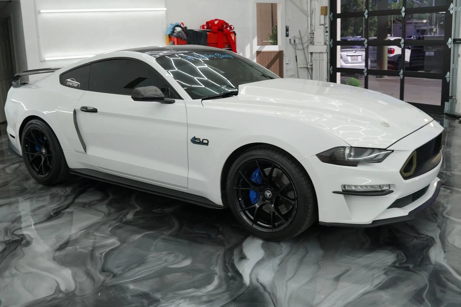 Used 2019 Ford Mustang GT Premium w/ Equipment Group 401A RWD image 3