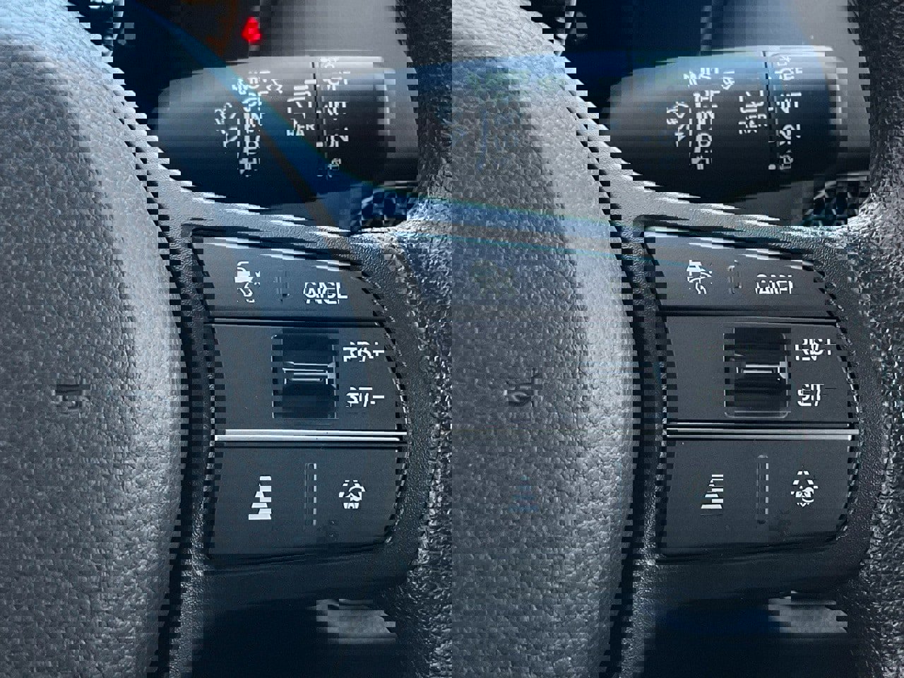 Used 2025 Honda HR-V LX image 24