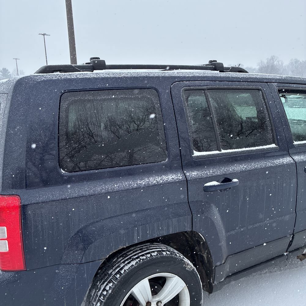 Used 2016 Jeep Patriot Latitude w/ Sun/Sound Group image 9