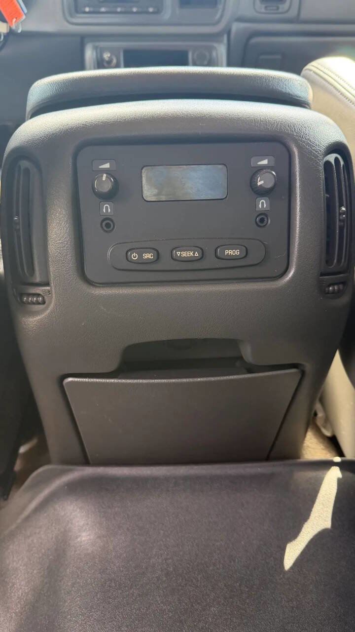 Used 2007 Chevrolet Silverado 2500 LT w/ Heavy-Duty Power Package image 20