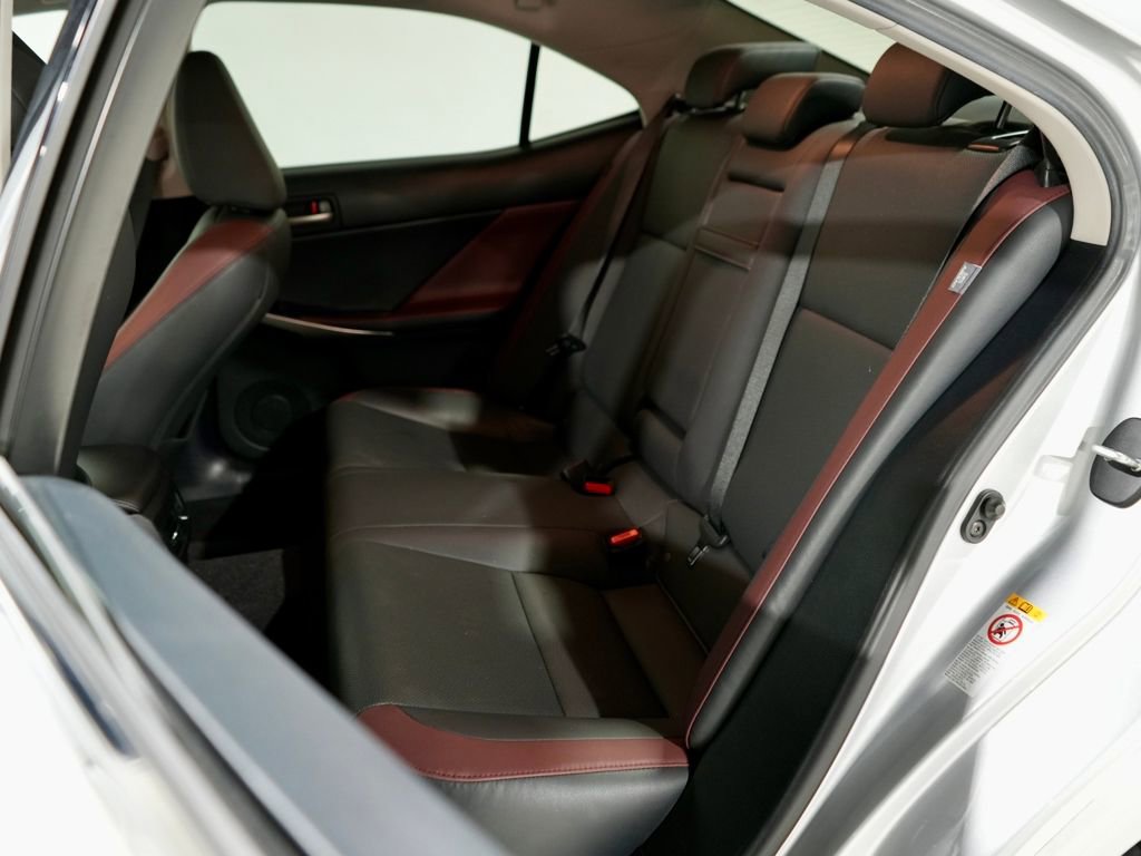 Used 2018 Lexus IS 300 300 w/ Comfort Package image 29