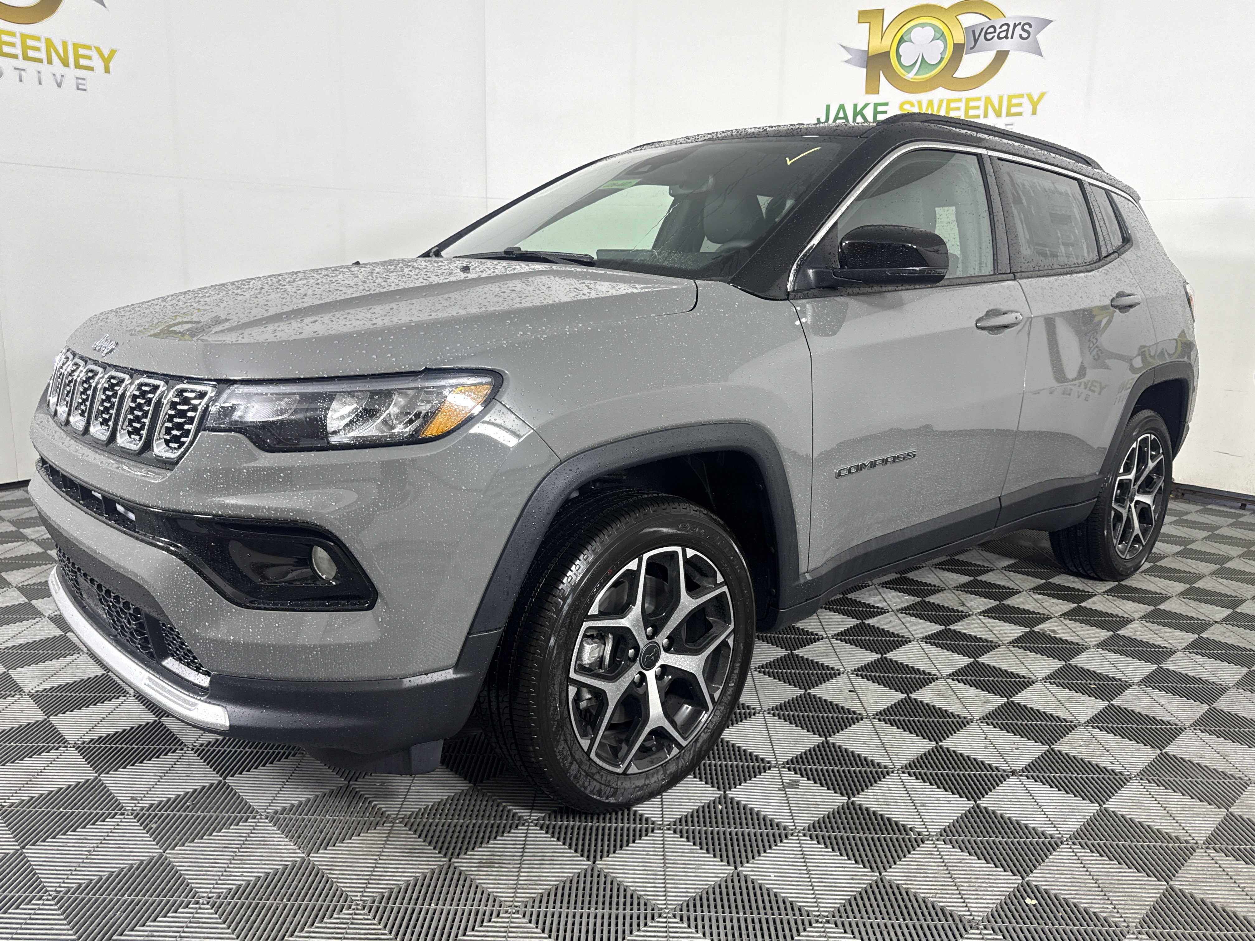 New 2026 Jeep Compass Limited w/ Sun, Sound & Navigation Group AWD/4WD image 4