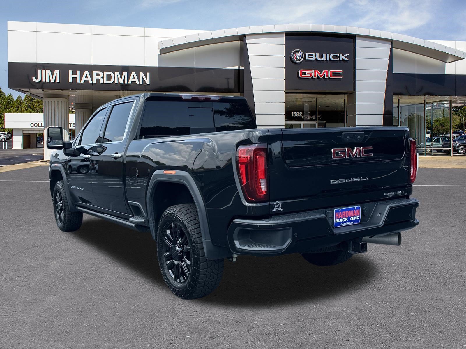 Used 2023 GMC Sierra 3500 Denali w/ Denali Black Diamond Edition AWD/4WD image 5