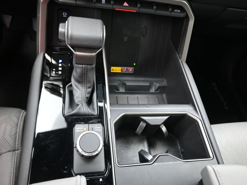Used 2025 Toyota Tundra Limited w/ Power Package image 11