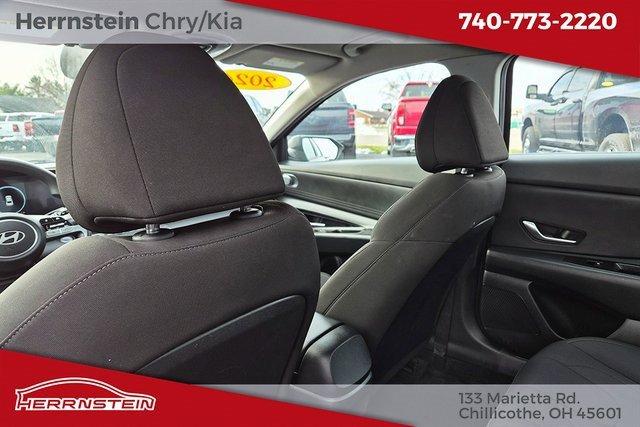 Used 2024 Hyundai Elantra SEL image 23