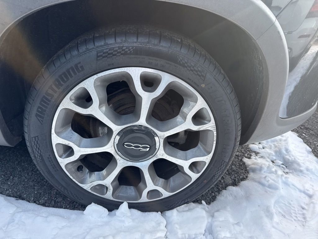 Used 2014 FIAT 500L Trekking w/ Popular Equipment Group image 15