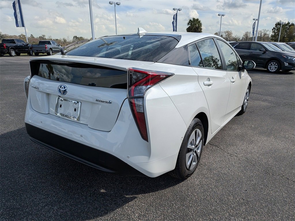 Used 2018 Toyota Prius Two w/ Prius Two Safety Plus Package image 4