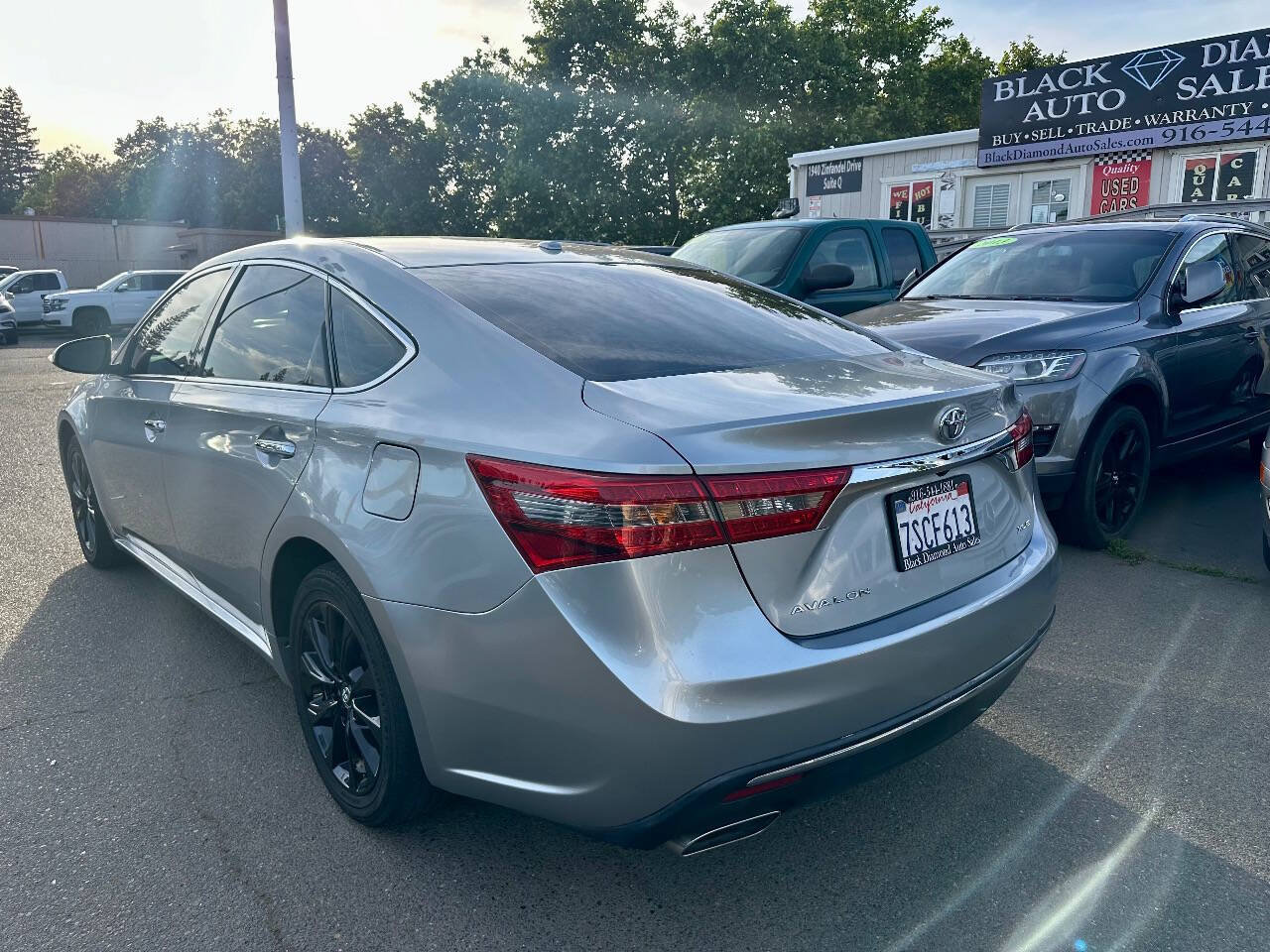 Used 2016 Toyota Avalon XLE FWD image 5