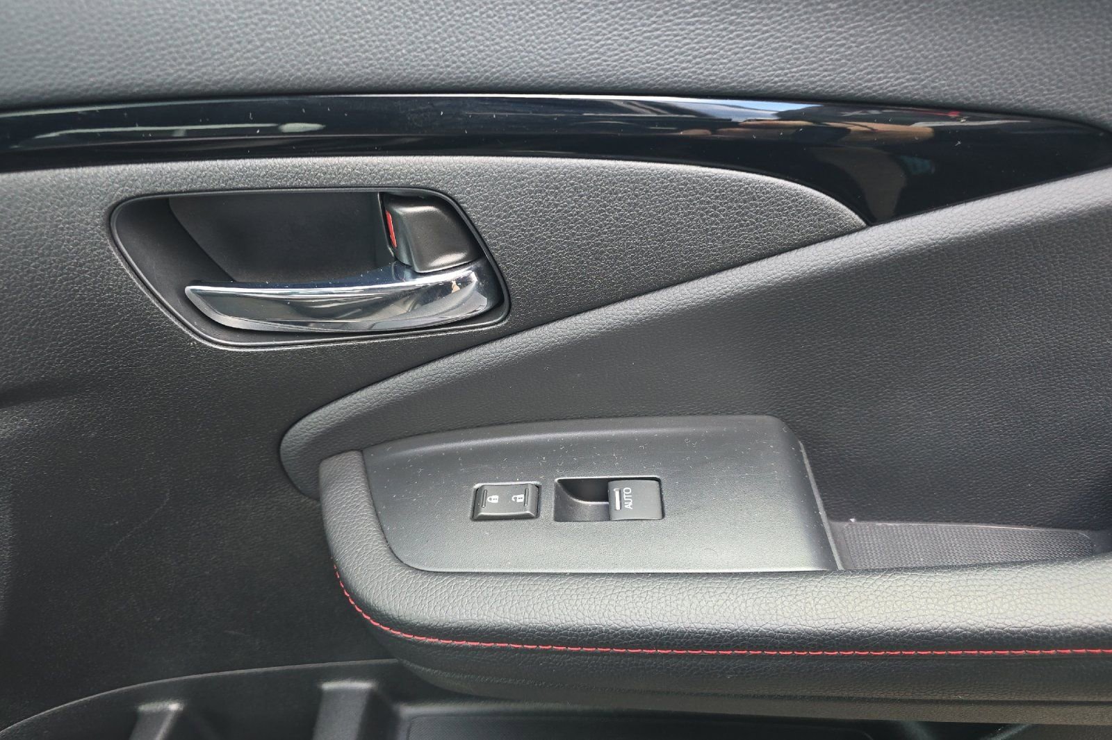 Used 2022 Honda Ridgeline Black Edition image 18