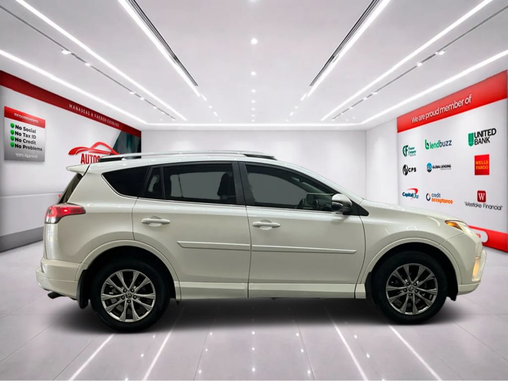 Used 2018 Toyota RAV4 Platinum FWD image 8