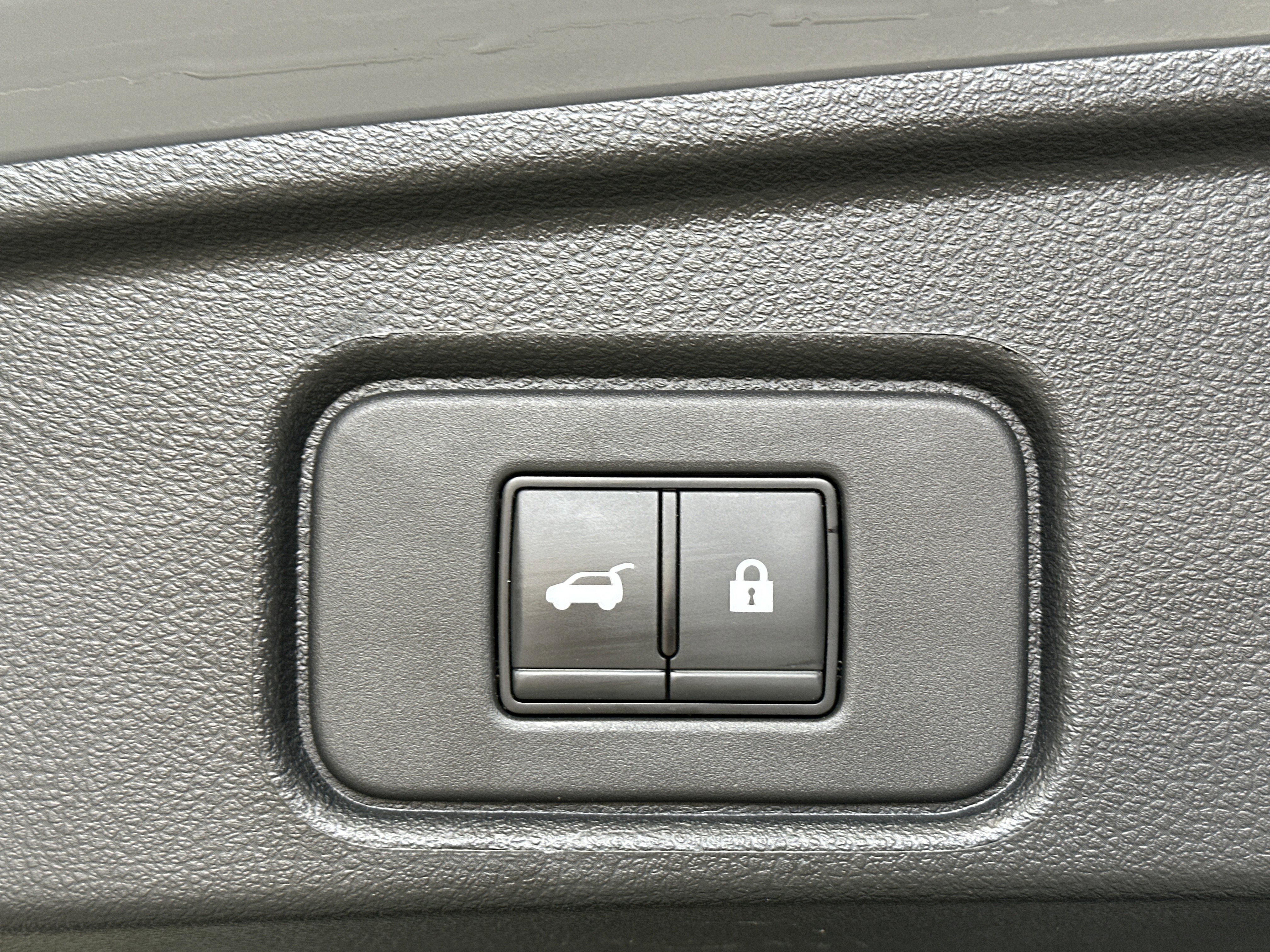 Used 2023 Nissan Pathfinder Platinum w/ Lighting Package (N93) image 14