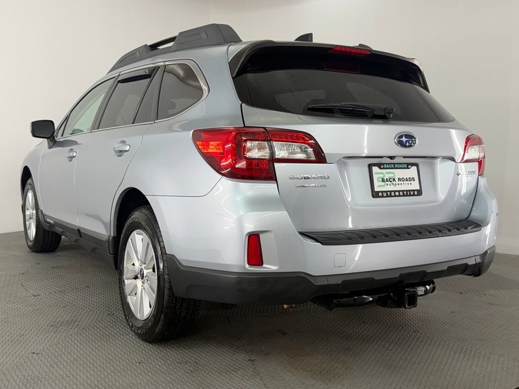 Used 2016 Subaru Outback 2.5i Premium AWD/4WD image 7