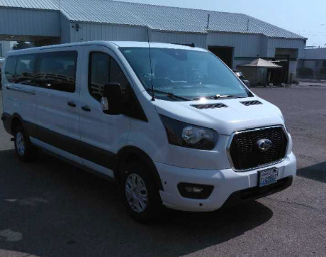 Used 2024 Ford Transit 350 XLT RWD image 4
