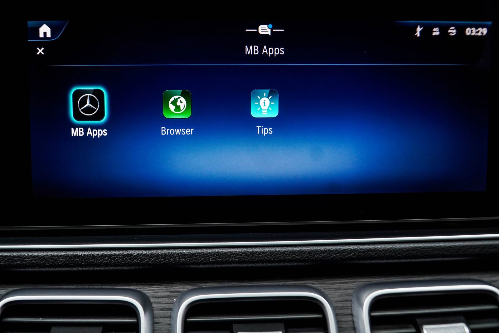 Used 2024 Mercedes-Benz GLS 450 4MATIC image 27