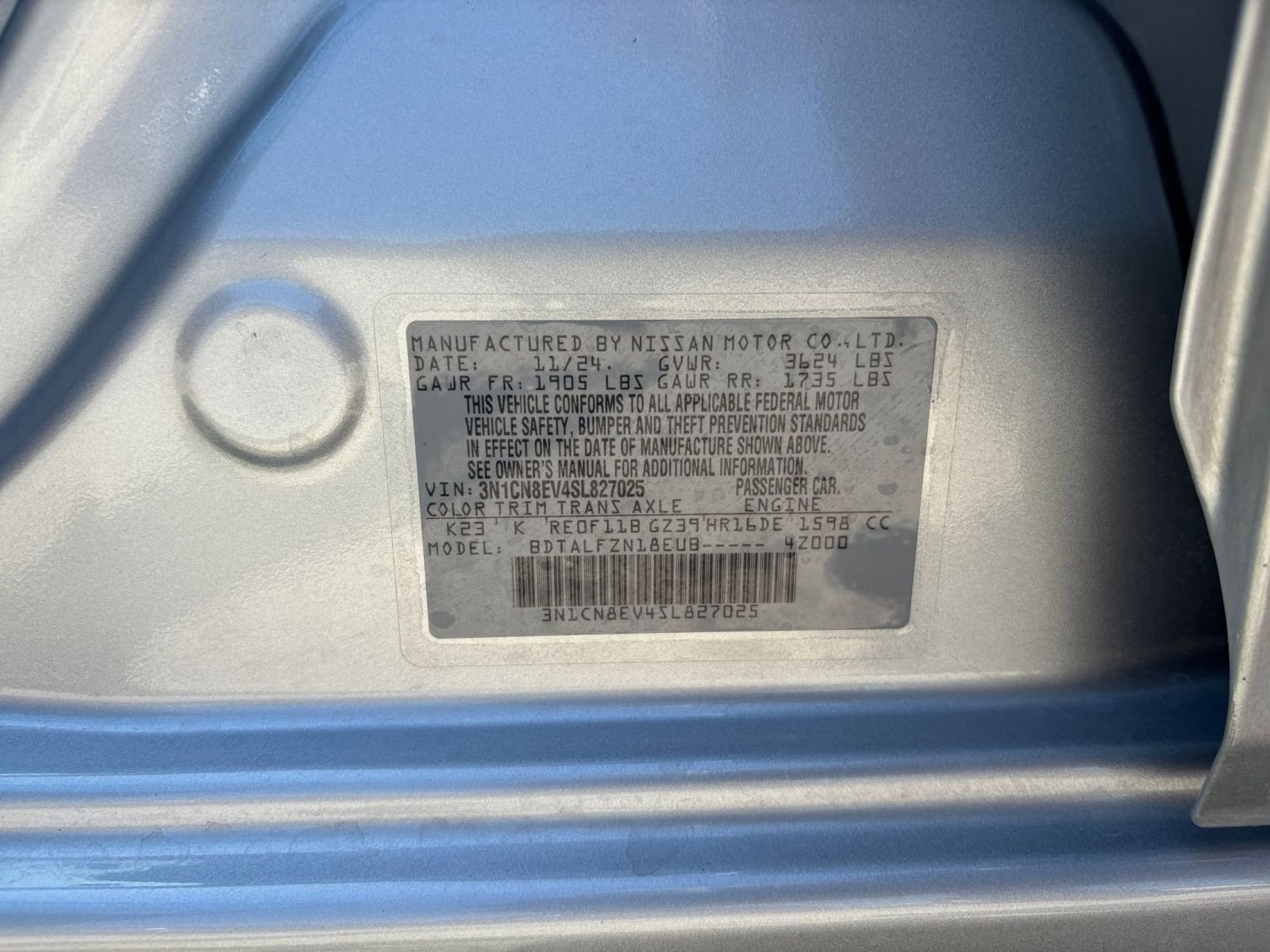 Used 2025 Nissan Versa SV FWD image 27