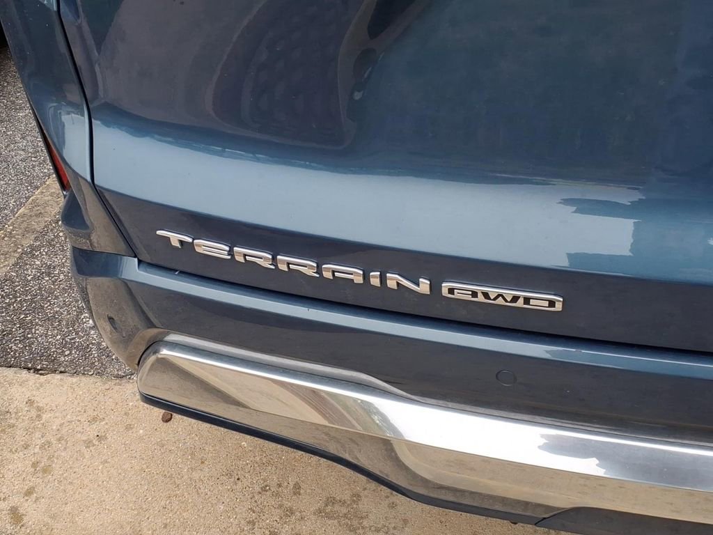 Used 2026 GMC Terrain Denali w/ LPO, Floor Liner Package image 11