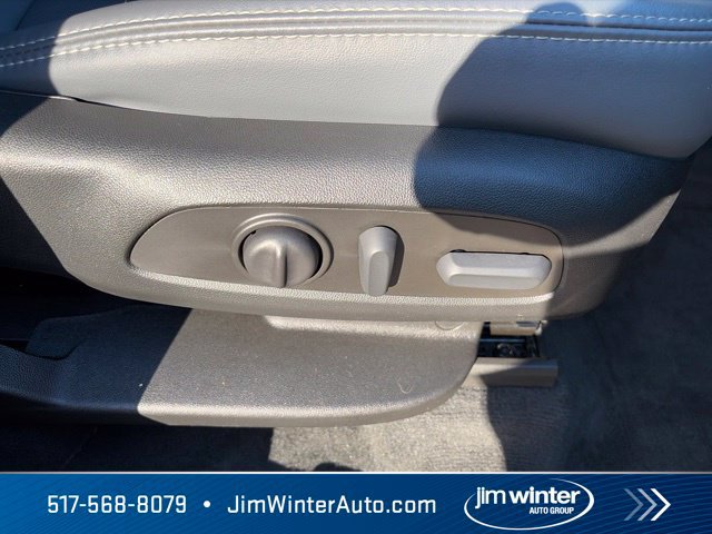 Used 2023 Buick Enclave Essence w/ Experience Buick Package AWD/4WD image 15
