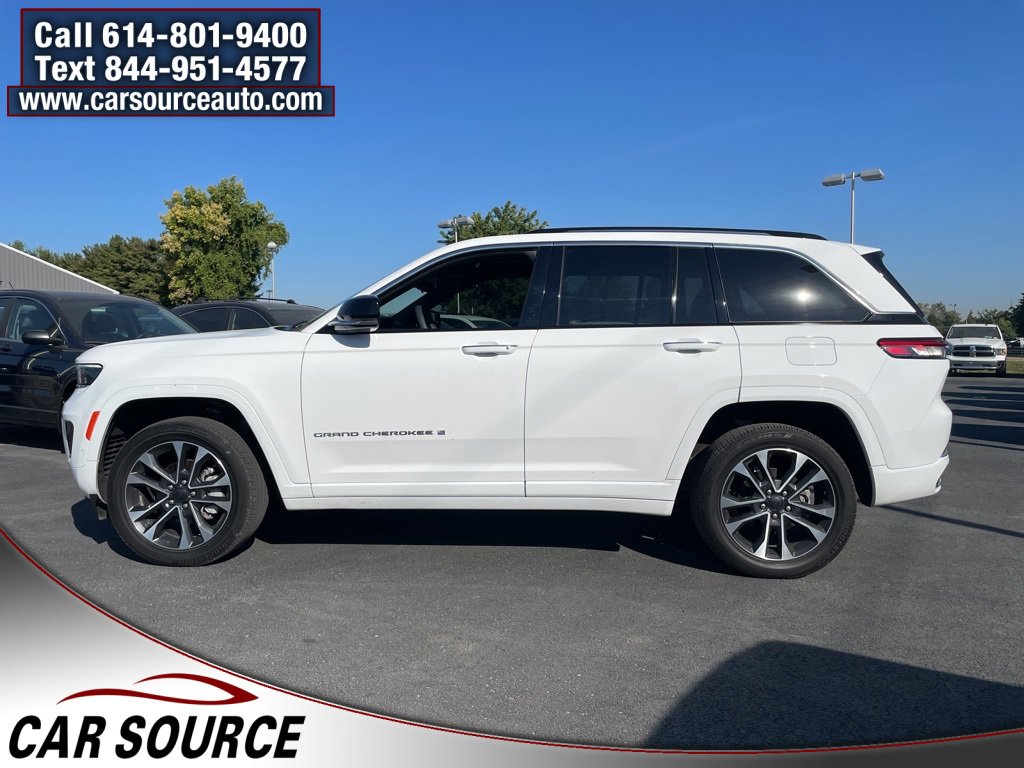 Used 2023 Jeep Grand Cherokee Overland w/ Luxury Tech Group IV image 3