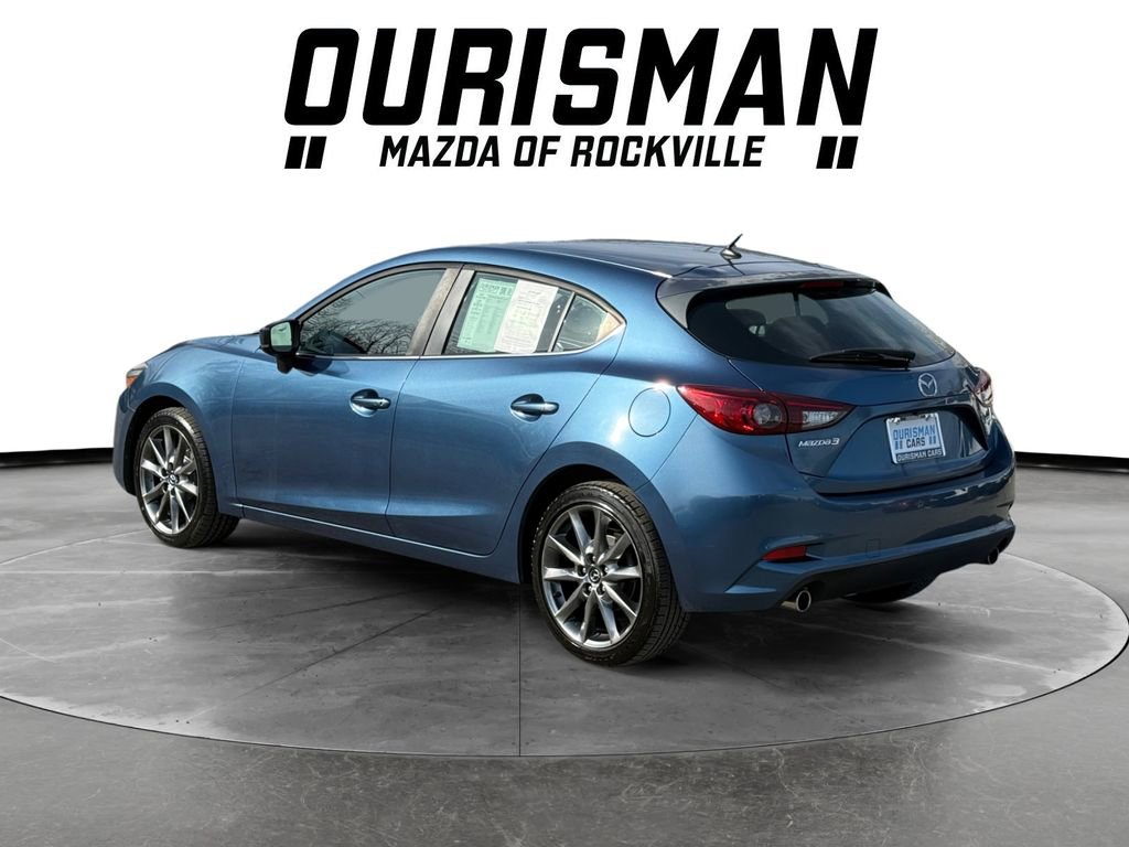 Used 2018 MAZDA MAZDA3 Touring image 4
