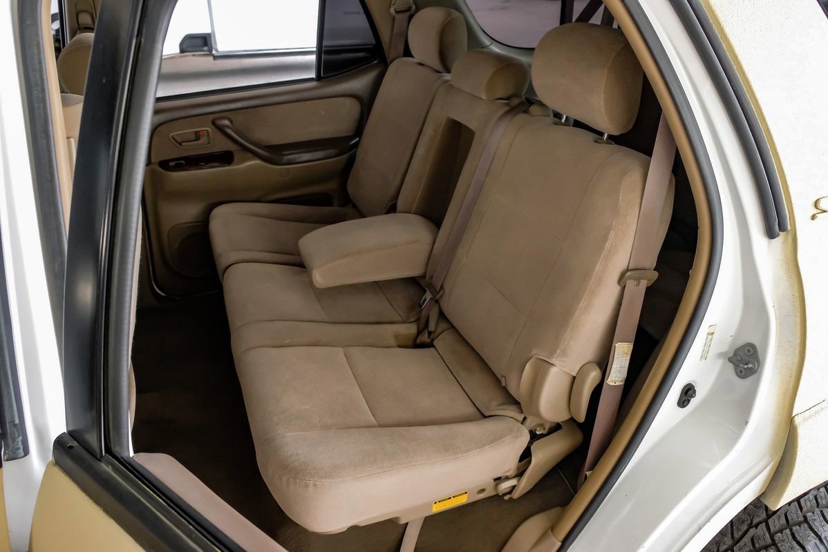 Used 2004 Toyota Sequoia SR5 image 38