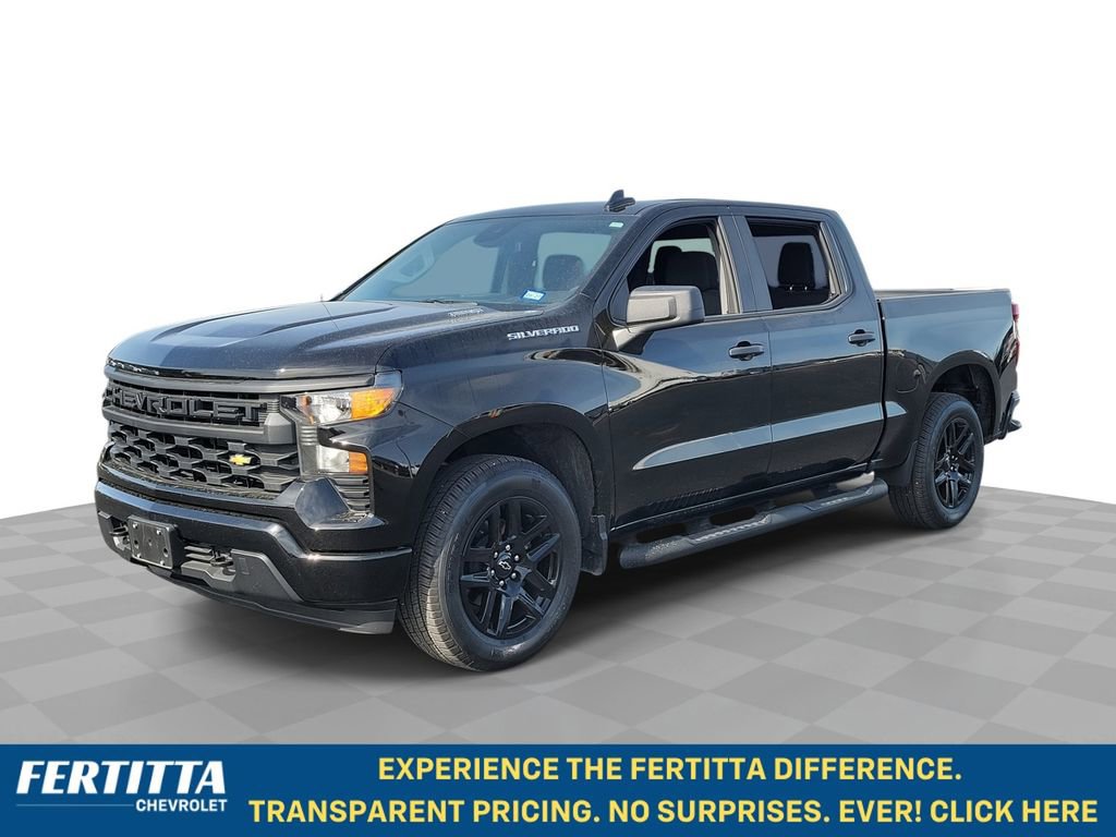Used 2025 Chevrolet Silverado 1500 Custom image 1