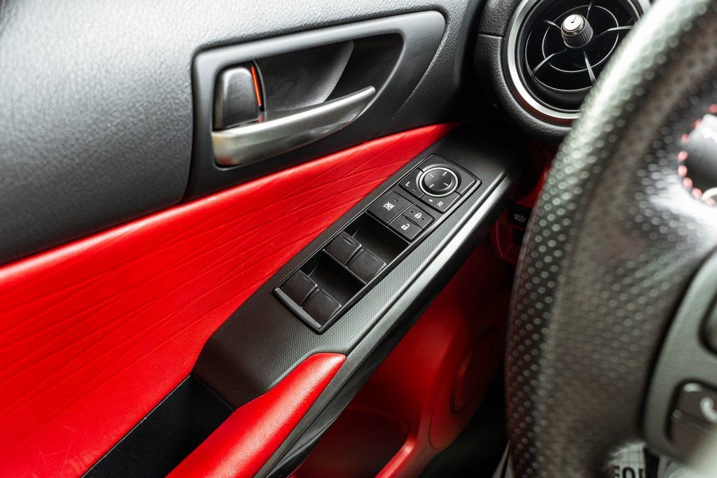 Used 2022 Lexus IS 350 F Sport image 15