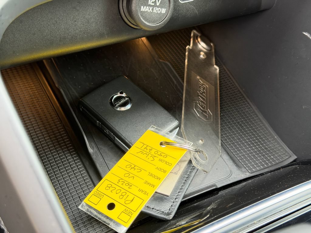 Certified 2023 Volvo C40 P8 Recharge Plus AWD/4WD image 19