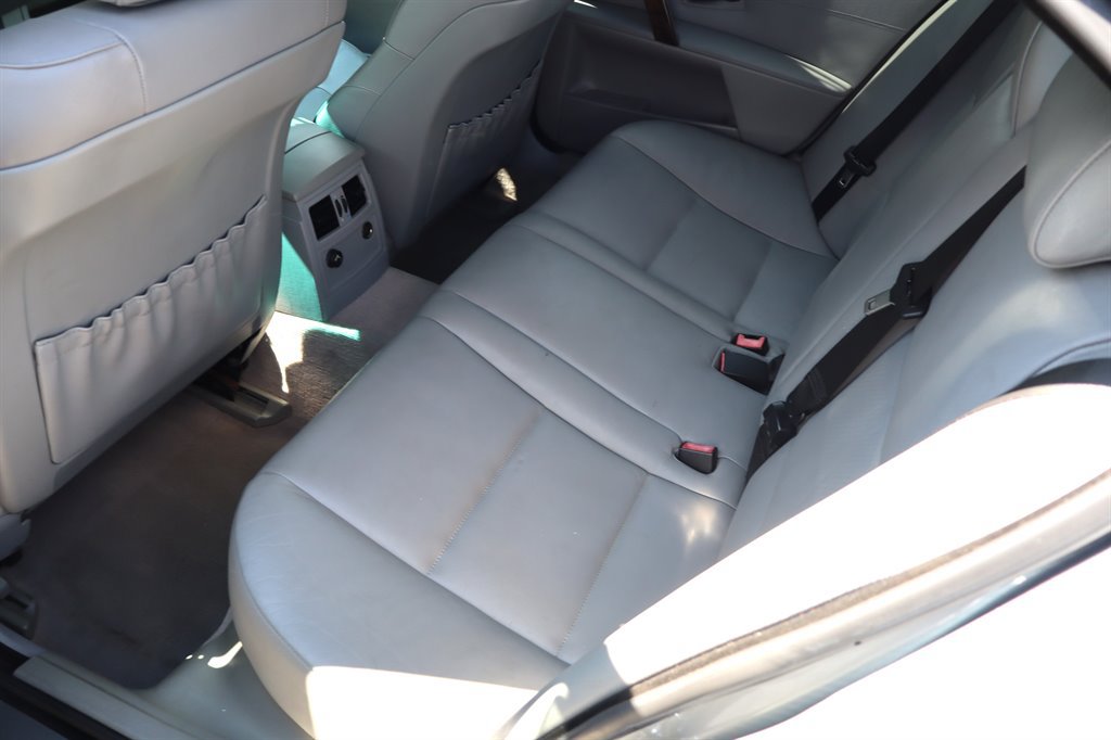 Used 2004 BMW 530i Sedan RWD image 19