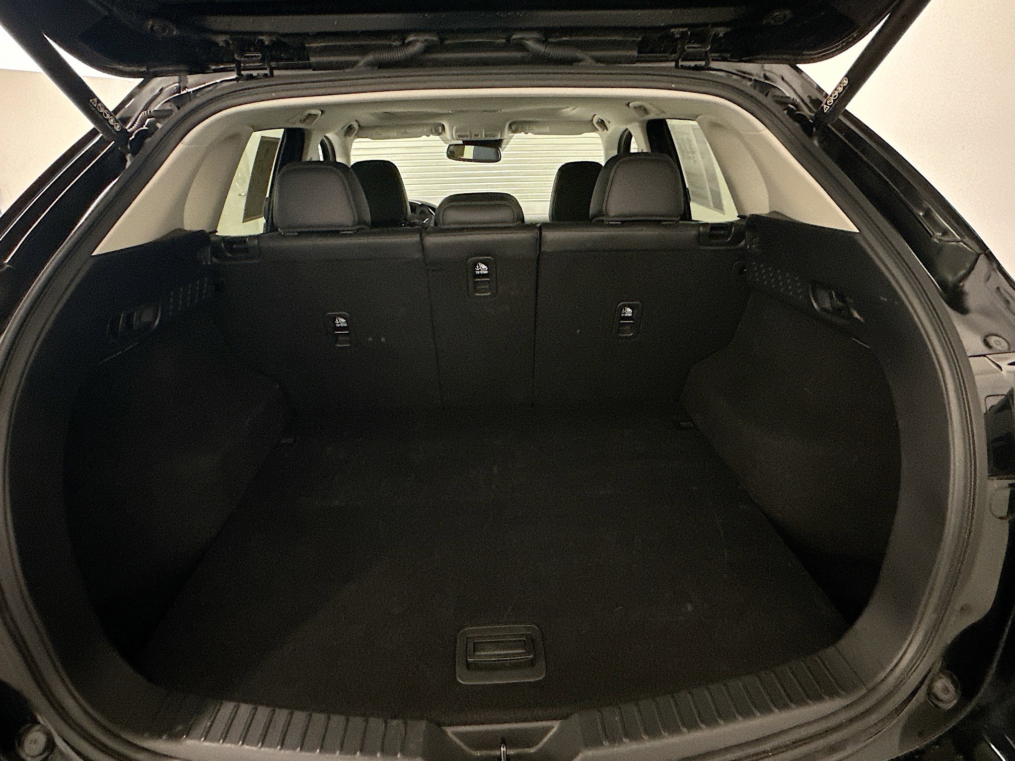 Used 2025 MAZDA CX-5 AWD 2.5 S w/ Preferred Package image 31