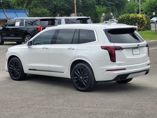 Used 2022 Cadillac XT6 Premium Luxury w/ Platinum Package AWD/4WD image 7