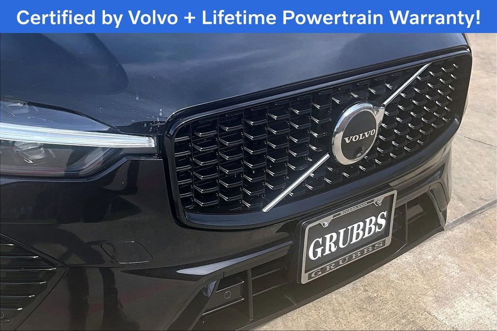 Used 2025 Volvo XC60 B5 Plus image 37