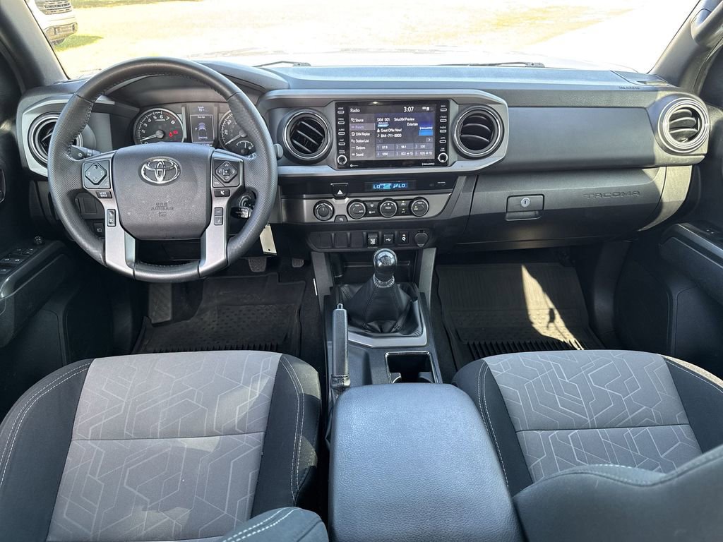 Used 2022 Toyota Tacoma TRD Off-Road image 24
