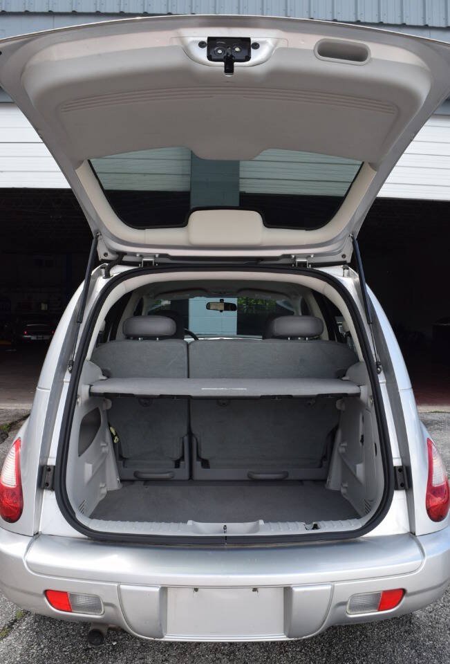 Used 2006 Chrysler PT Cruiser Touring FWD image 39