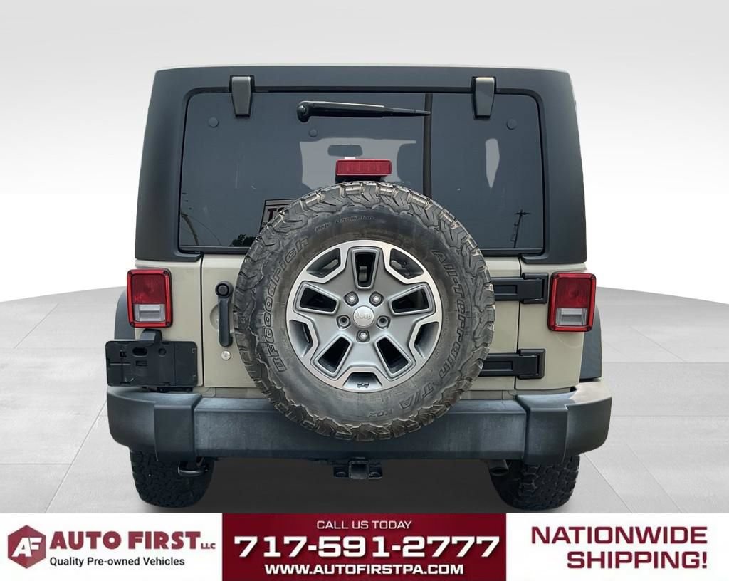 Used 2017 Jeep Wrangler Unlimited Rubicon w/ Connectivity Group AWD/4WD image 4