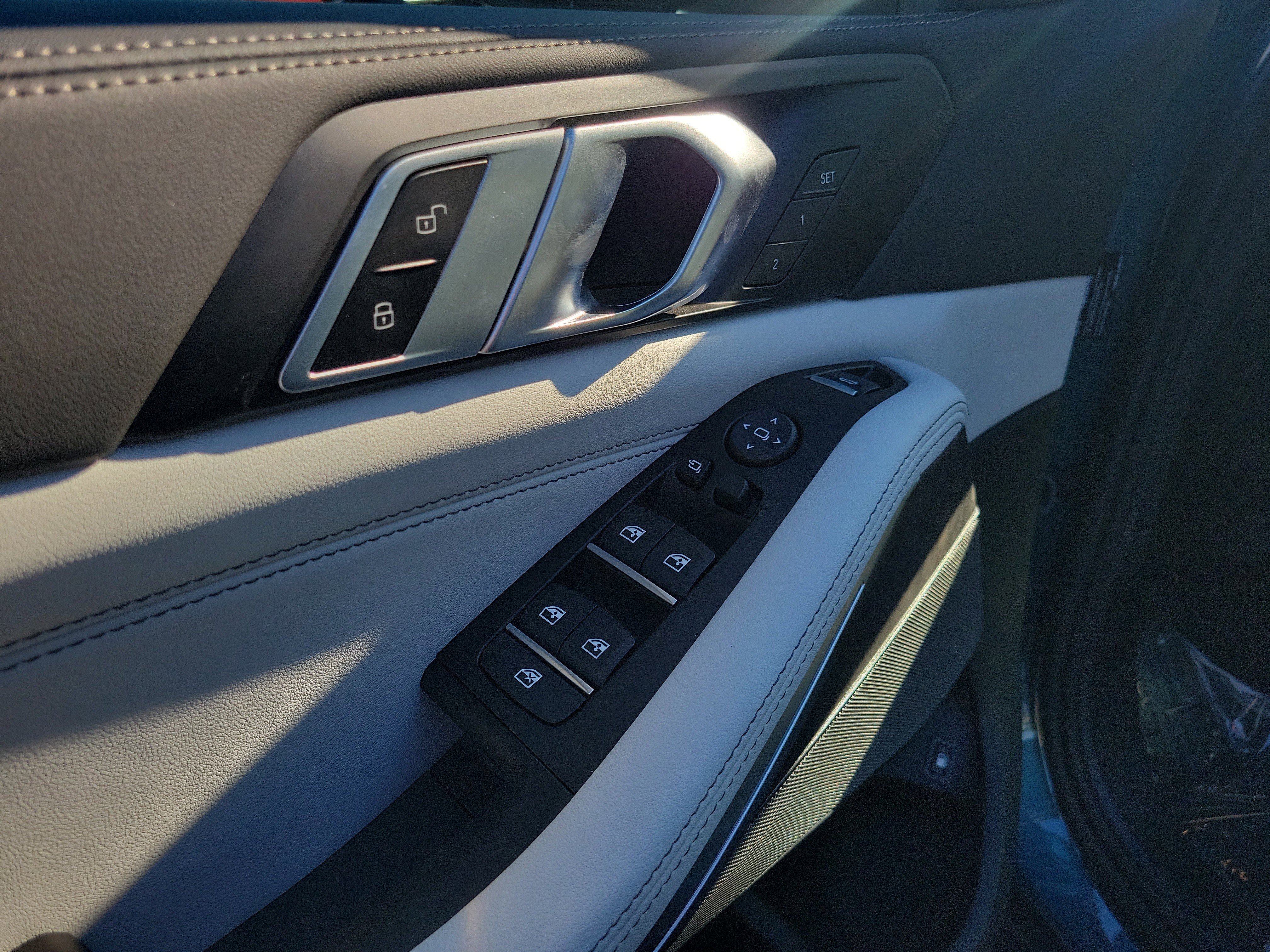 New 2026 BMW X5 xDrive50e w/ Executive Package image 23