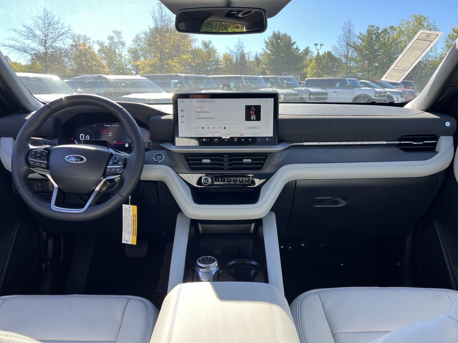 New 2027 Ford Explorer Platinum w/ LUX Leather Package AWD/4WD image 23