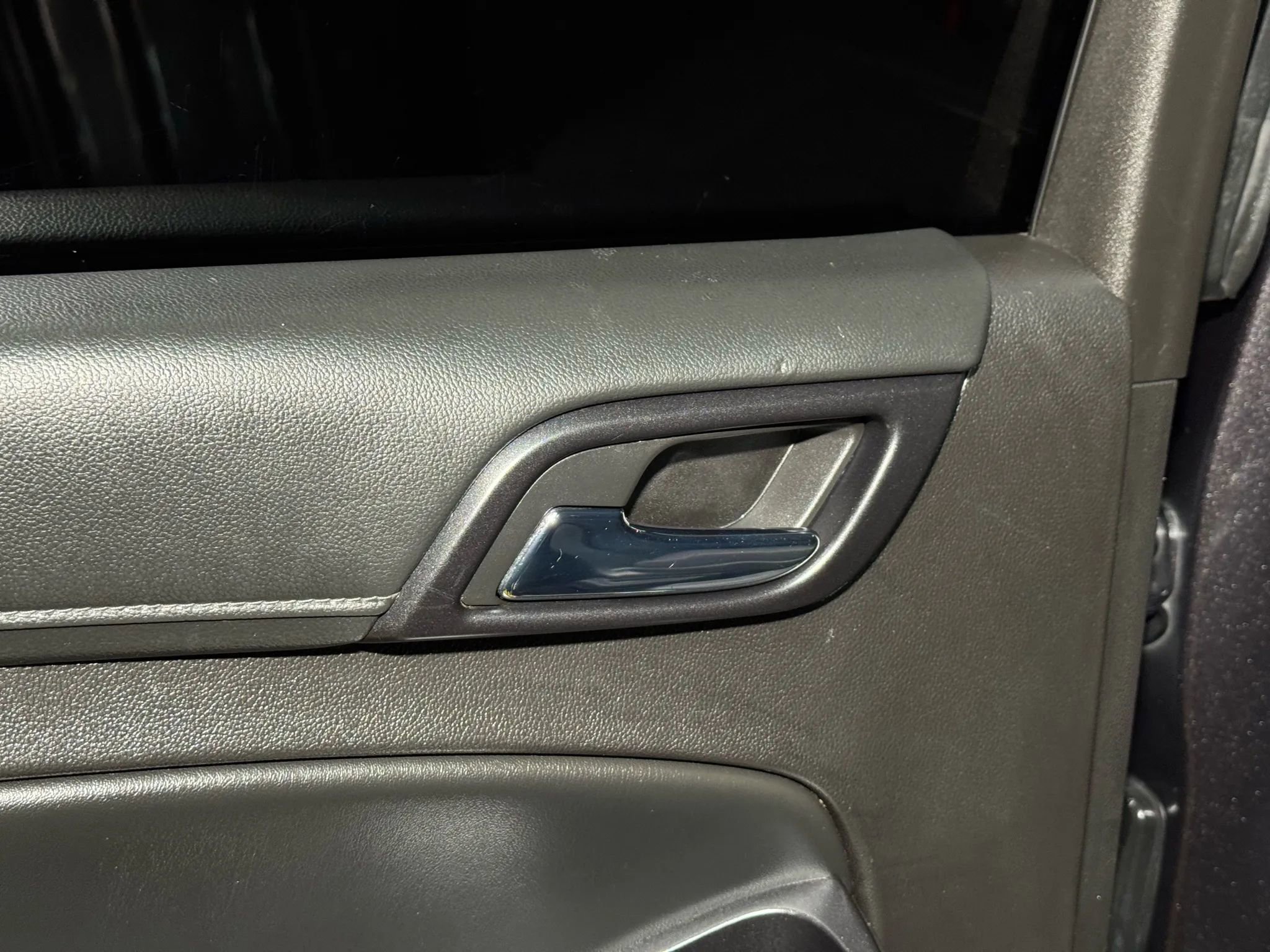 Used 2016 GMC Yukon SLE w/ HD Trailering Package image 23