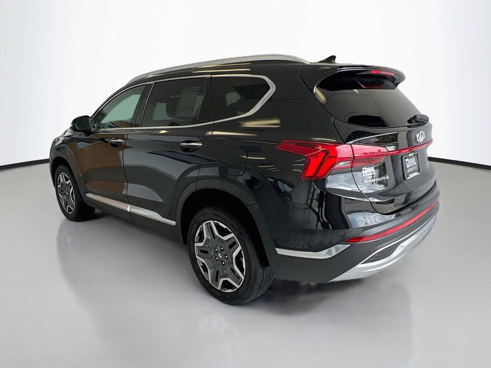 Used 2022 Hyundai Santa Fe Limited w/ Cargo Package AWD/4WD image 10