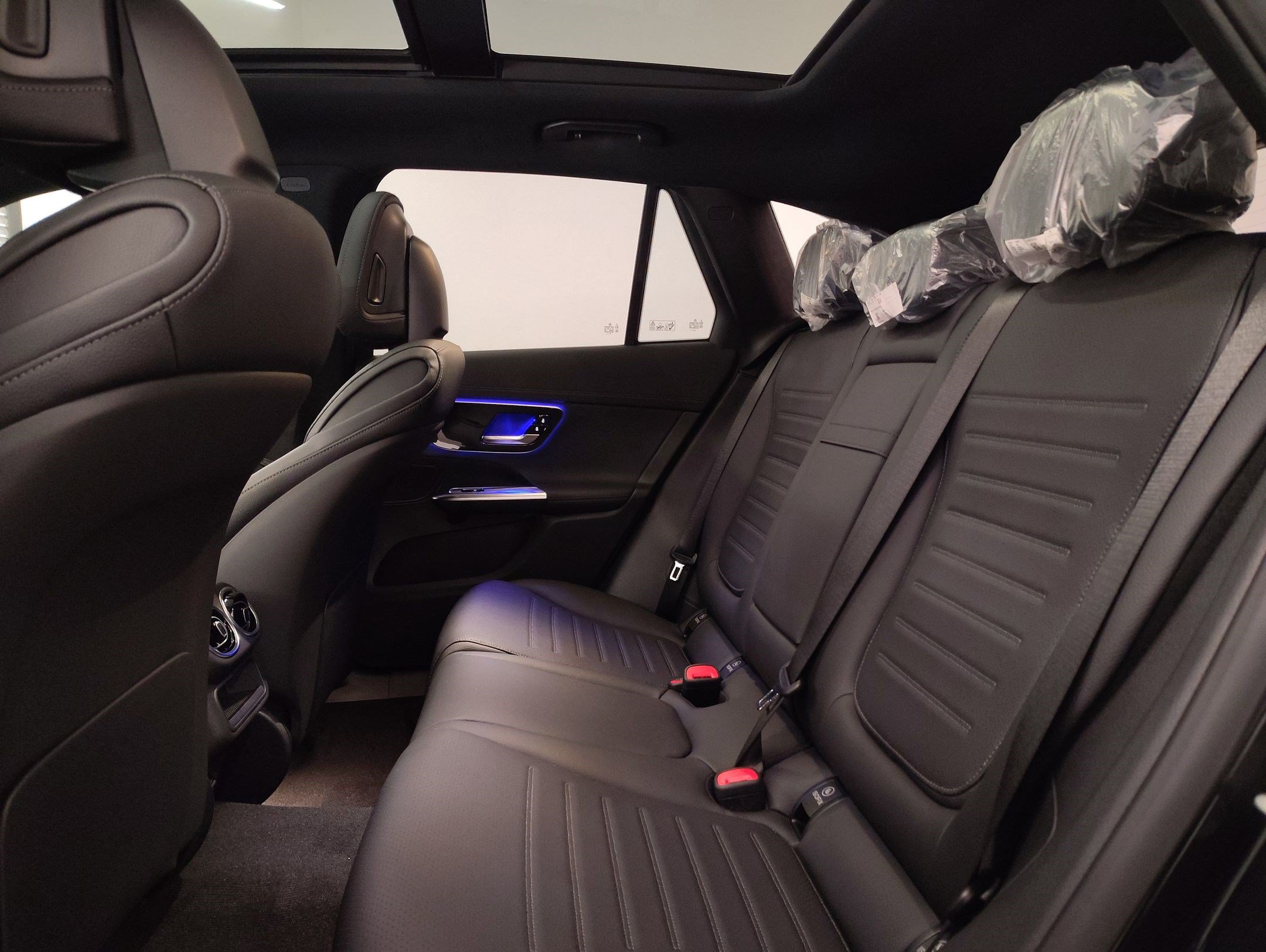 Used 2026 Mercedes-Benz GLC 300 image 26