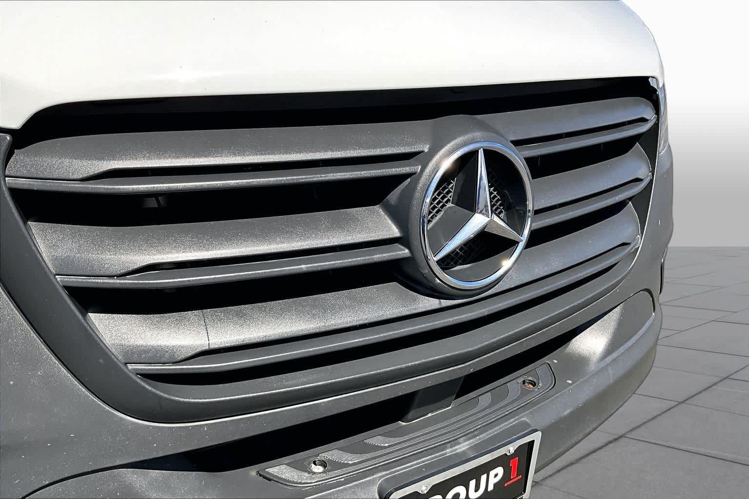 Used 2023 Mercedes-Benz Sprinter 2500 image 30