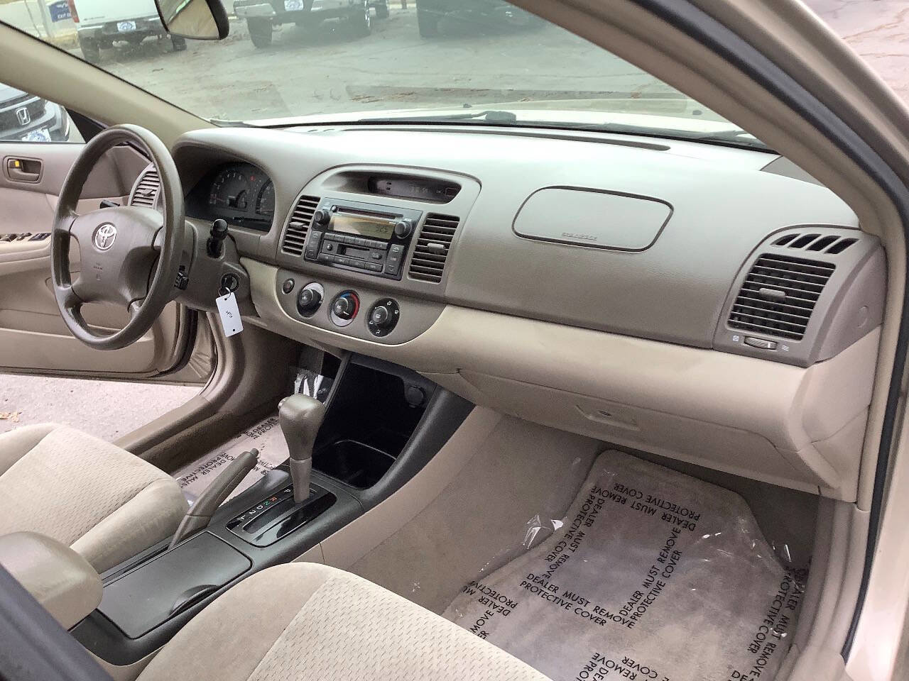Used 2004 Toyota Camry LE FWD image 28